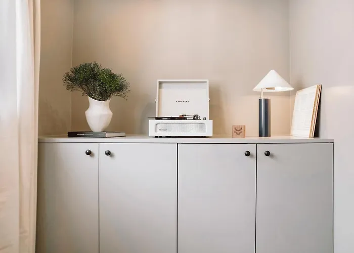 Marcos - 2 Et Balcon A Batignolles アパート